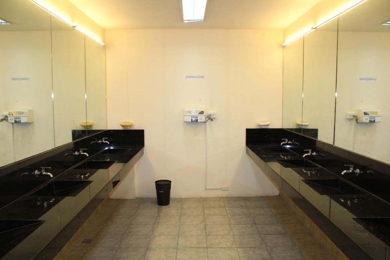 Mang Ben Dormitory Quezon City Zewnętrze zdjęcie